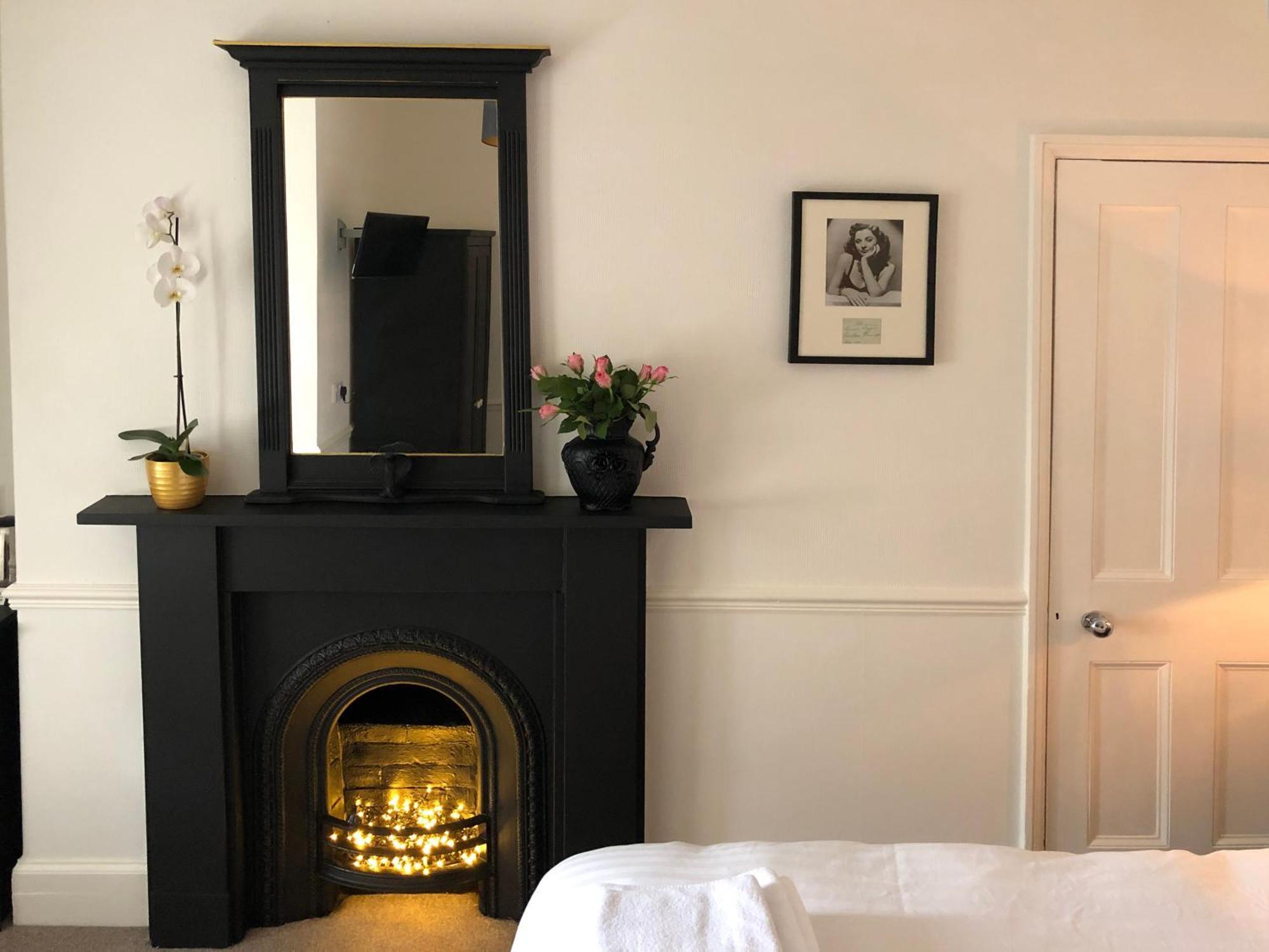 High Tor Guest House Уитби Екстериор снимка