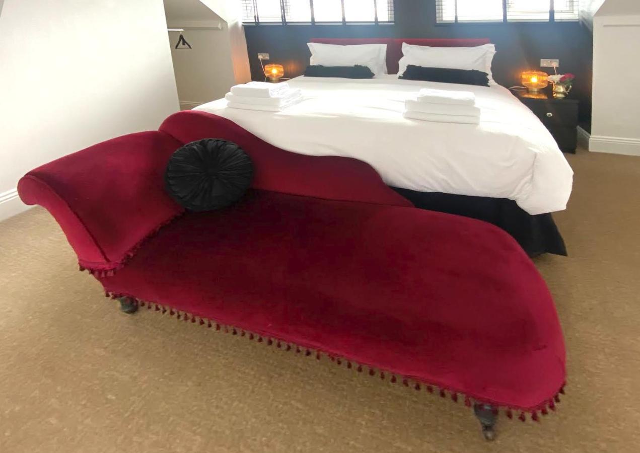 High Tor Guest House Уитби Екстериор снимка